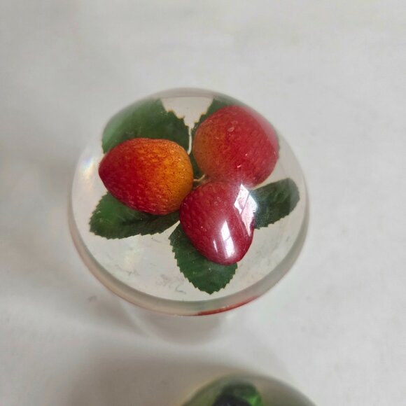 Vintage 1960-1970s Acrylic Lucite jam pot with 2 different design lids - Picture 13 of 15